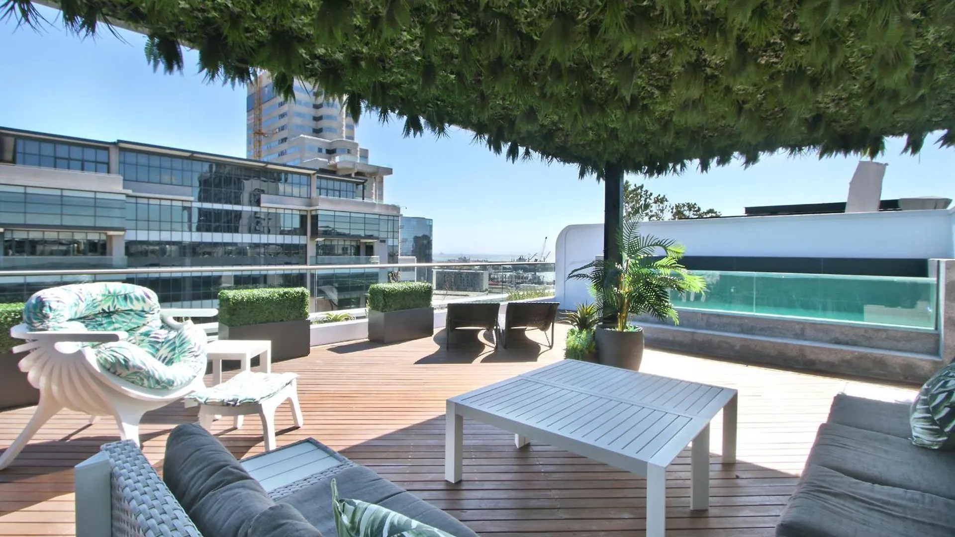 Penthouse Henning@The Onyx Apartment Cape Town South Africa