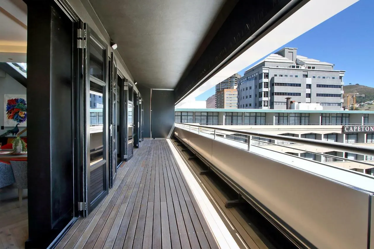 Penthouse Henning@The Onyx Apartment Cape Town South Africa